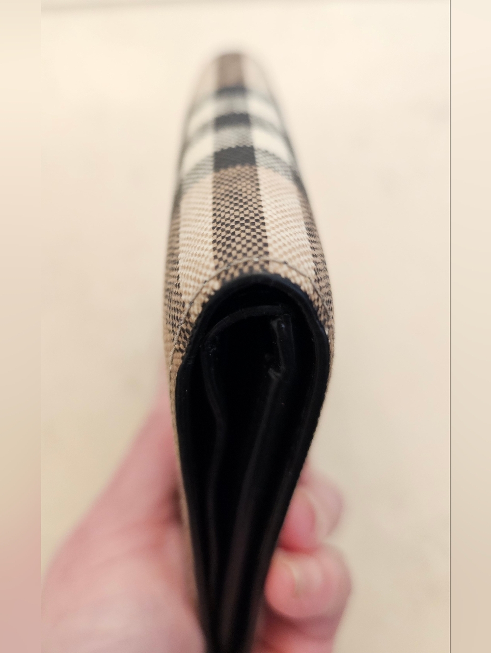 BURBERRY Bifold Wallet - Picture 8 of 11